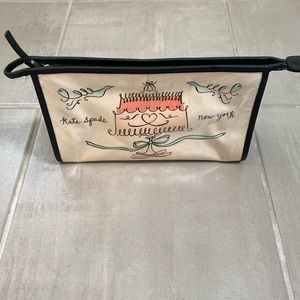 Kate Spade travel pouch